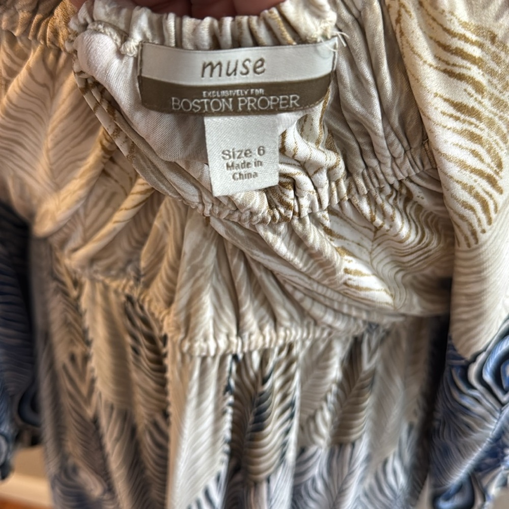 Muse Elegant Blue and Cream Patterned Dress size 6 - Picture 6 of 6
